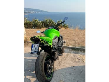 Kawasaki Z750 ABS