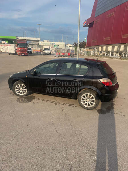 Opel Astra H 1.7 cdti