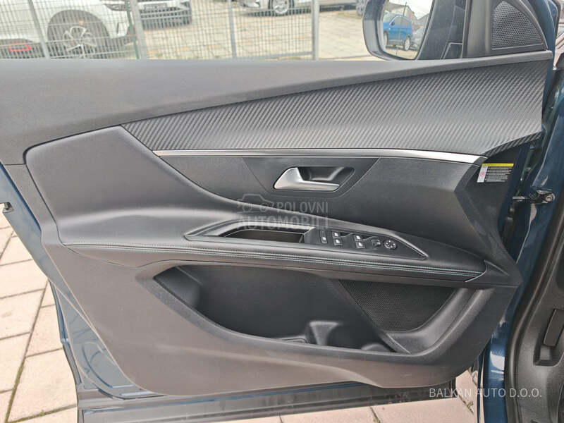 Peugeot 5008 1.5 HDI/ALLURE/AUT