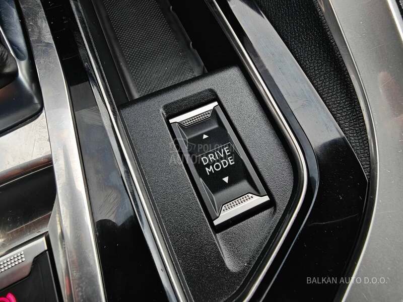 Peugeot 5008 1.5 HDI/ALLURE/AUT