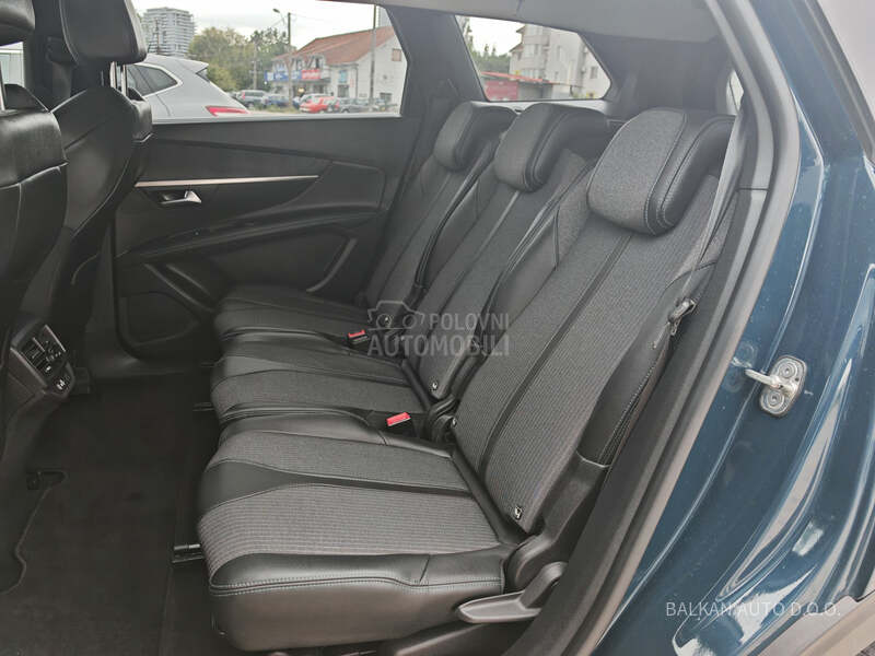 Peugeot 5008 1.5 HDI/ALLURE/AUT