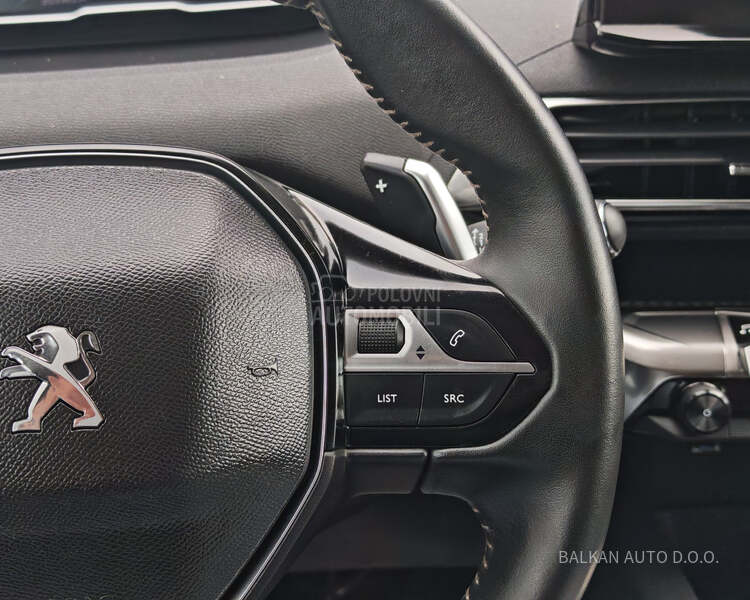 Peugeot 5008 1.5 HDI/ALLURE/AUT