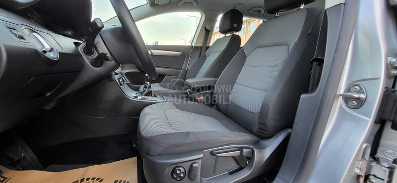 Volkswagen Passat B7 2.0tdi/NA.VI/XEN