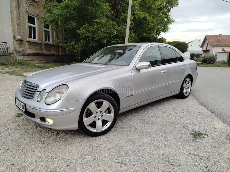 Mercedes Benz E 220 ITNO