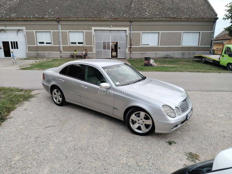 Mercedes Benz E 220 ITNO