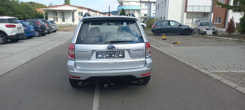 Subaru Forester 20 B
