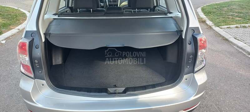 Subaru Forester 20 B