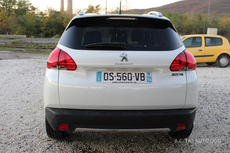 Peugeot 2008 1.2 110 CROSSWAY