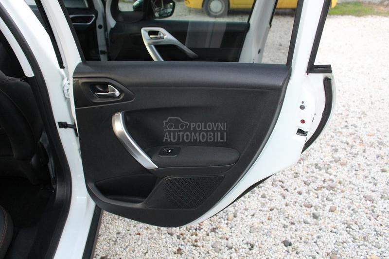 Peugeot 2008 1.2 110 CROSSWAY