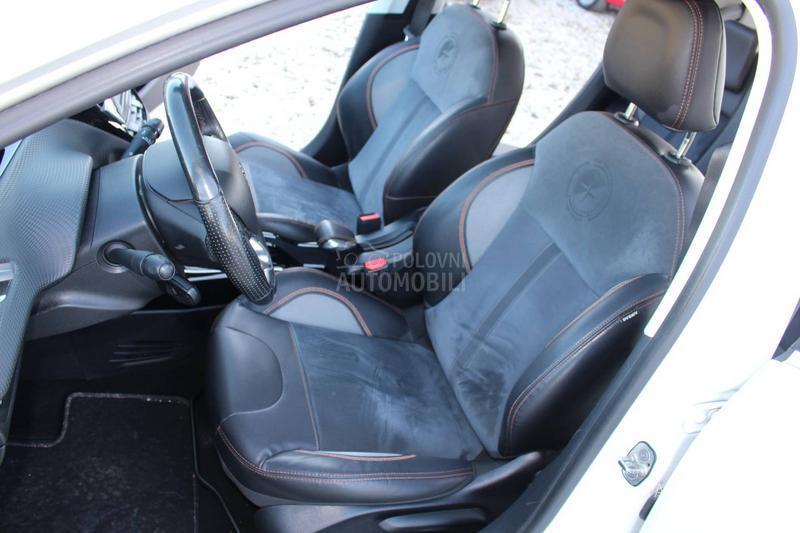 Peugeot 2008 1.2 110 CROSSWAY