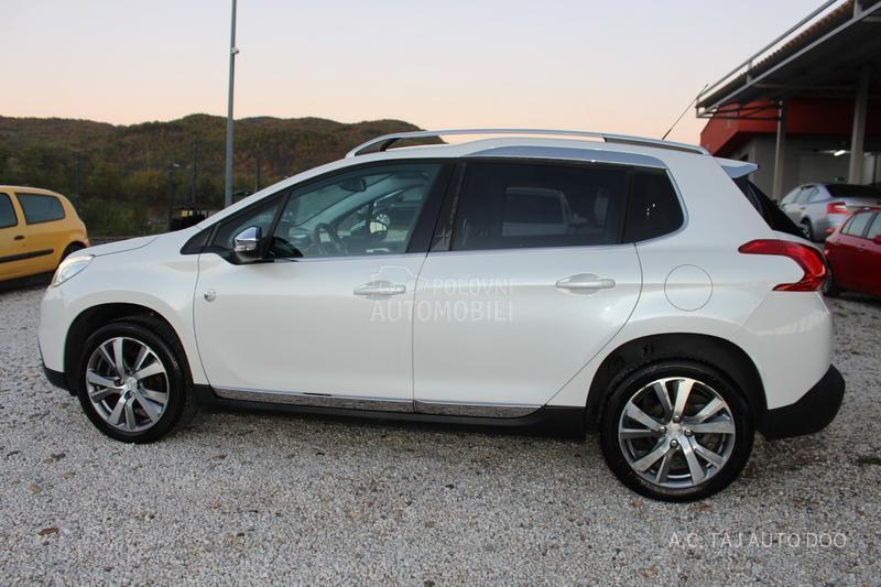 Peugeot 2008 1.2 110 CROSSWAY