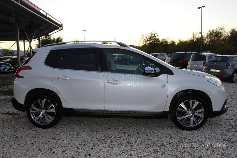 Peugeot 2008 1.2 110 CROSSWAY