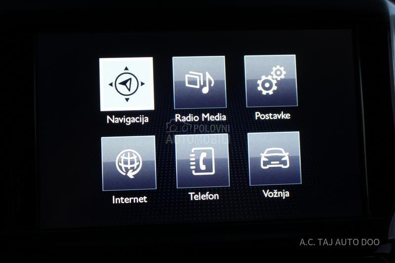 Peugeot 2008 1.2 110 CROSSWAY