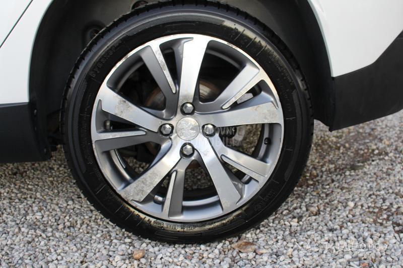 Peugeot 2008 1.2 110 CROSSWAY