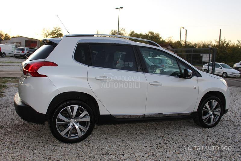 Peugeot 2008 1.2 110 CROSSWAY