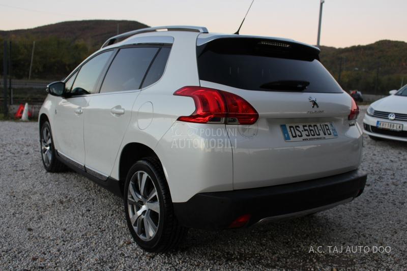 Peugeot 2008 1.2 110 CROSSWAY