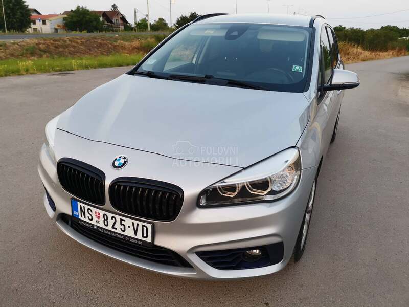 BMW 216 d CH