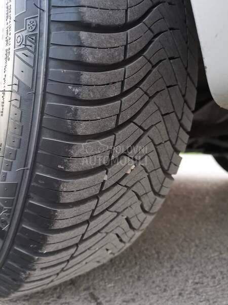 BMW 216 d CH