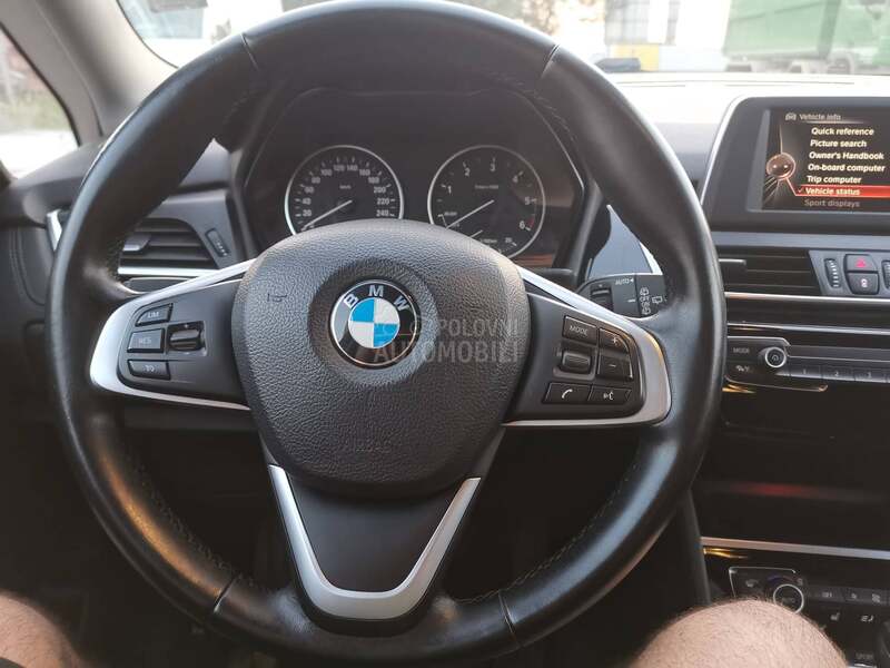 BMW 216 d CH