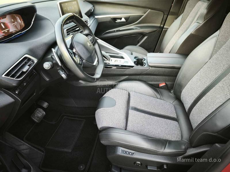 Peugeot 3008 1.2 Puretech Allure Peugeot 3008 1.2 Puretech Allure