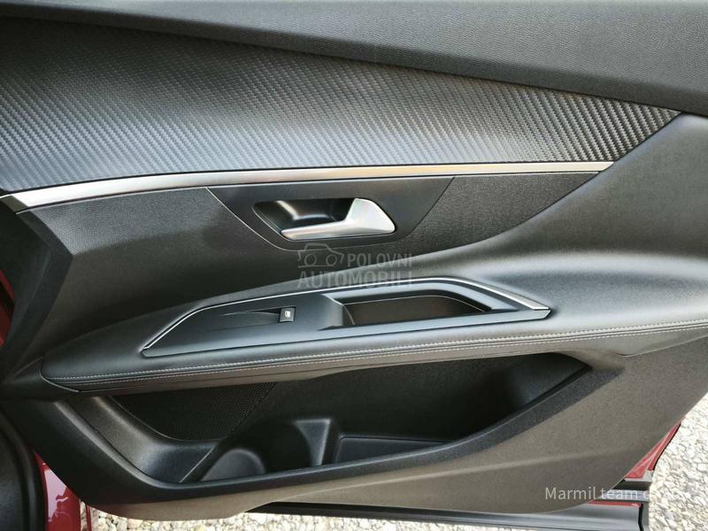 Peugeot 3008 1.2 Puretech Allure Peugeot 3008 1.2 Puretech Allure