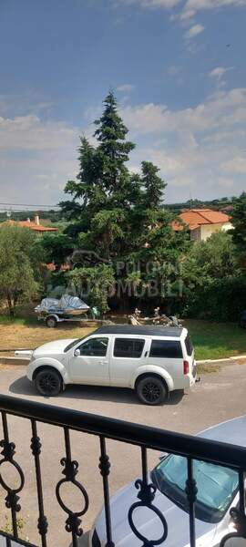 Nissan Pathfinder 