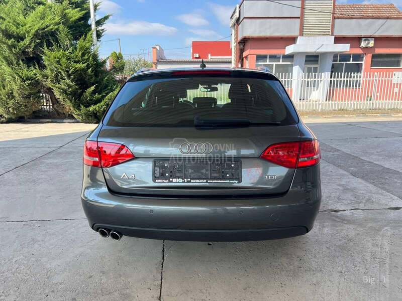 Audi A4 2.0 TDI S LINE