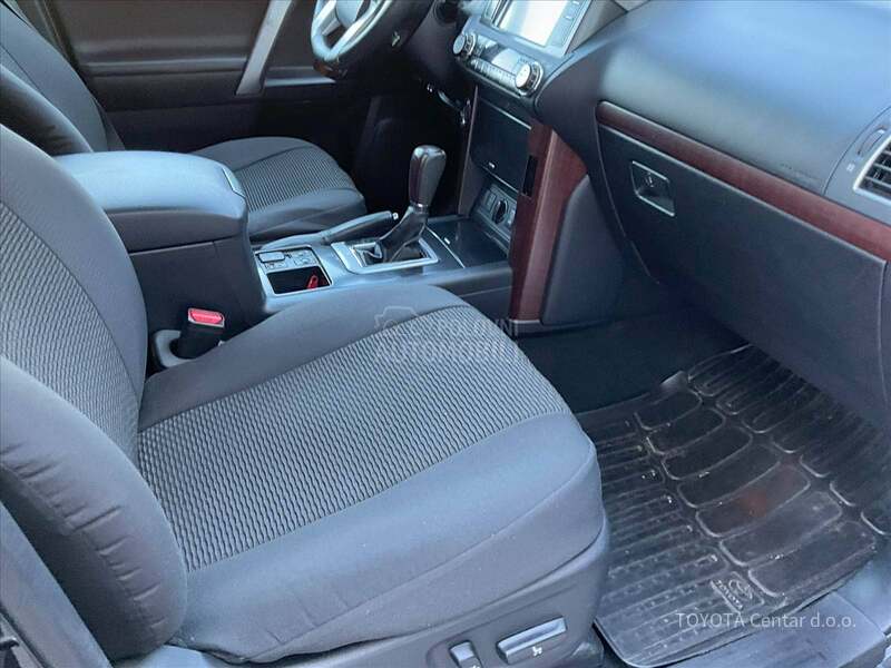 Toyota Land Cruiser 2.8 Executive AT6