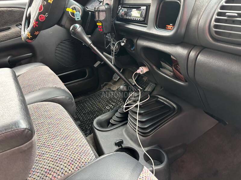 Dodge RAM 2500 sport