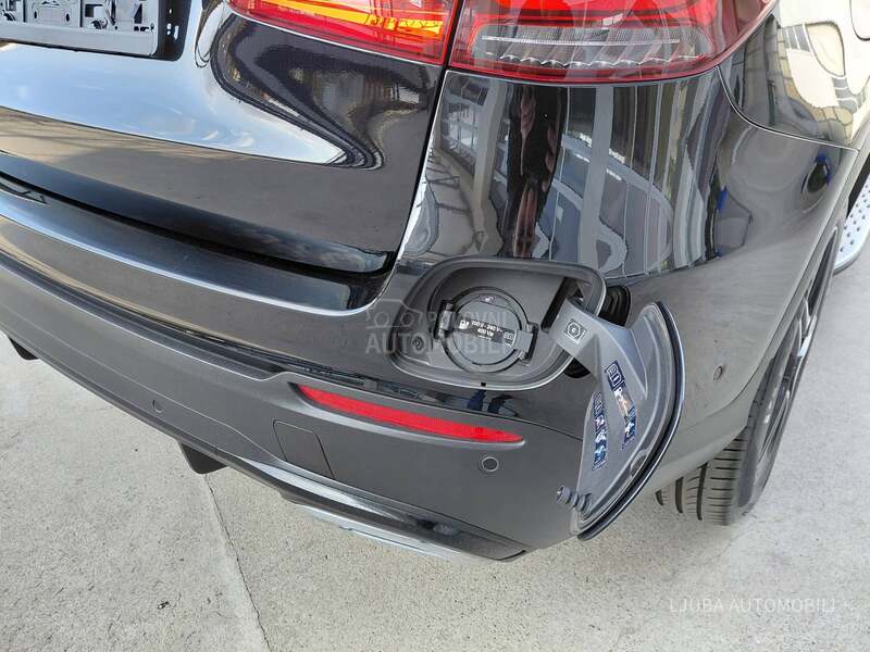 Mercedes Benz GLC 300 AMG HIBRYD 4MATIC