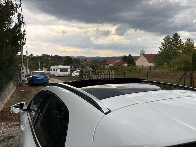 Mercedes Benz GLA 220 d 4matic Offroad