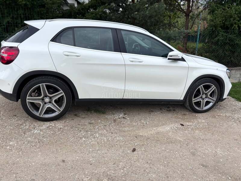 Mercedes Benz GLA 220 d 4matic Offroad