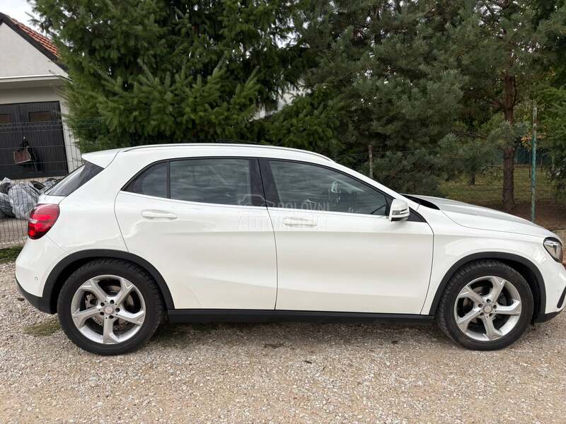 Mercedes Benz GLA 220 d 4matic Offroad