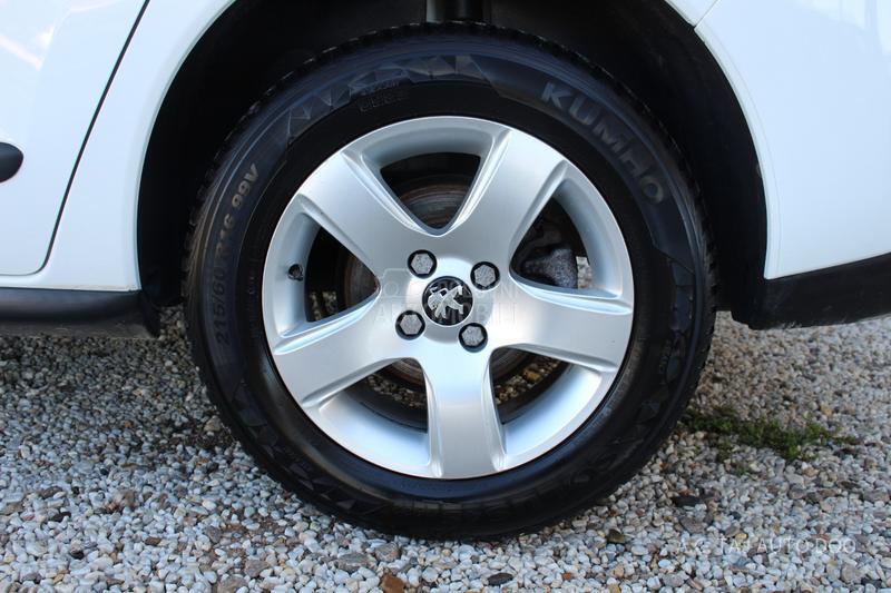 Peugeot 3008 1.6 HDI