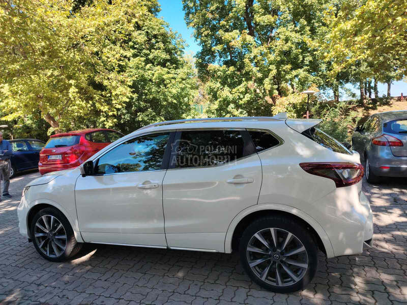 Nissan Qashqai 1.3DiG TDCT 160Tekna