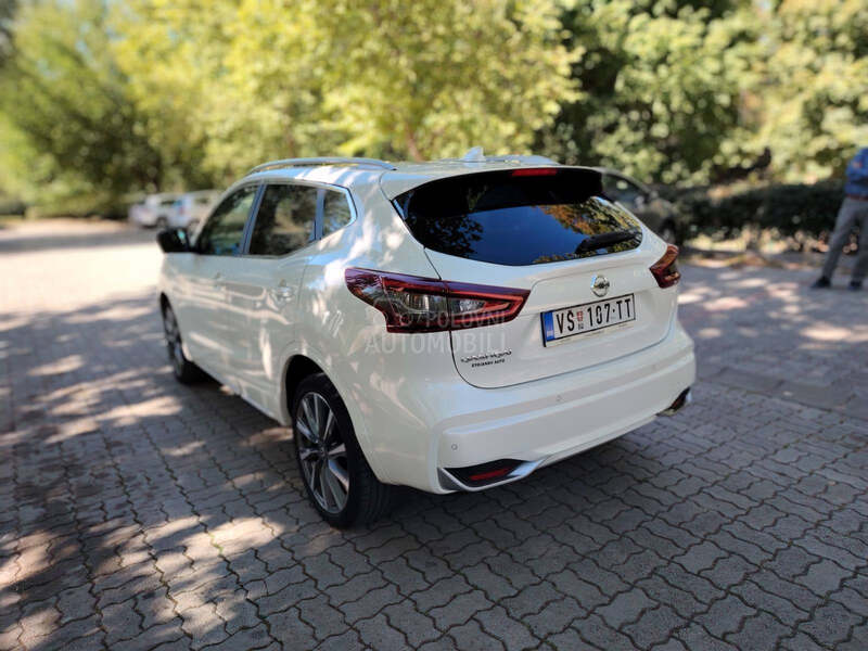 Nissan Qashqai 1.3DiG TDCT 160Tekna
