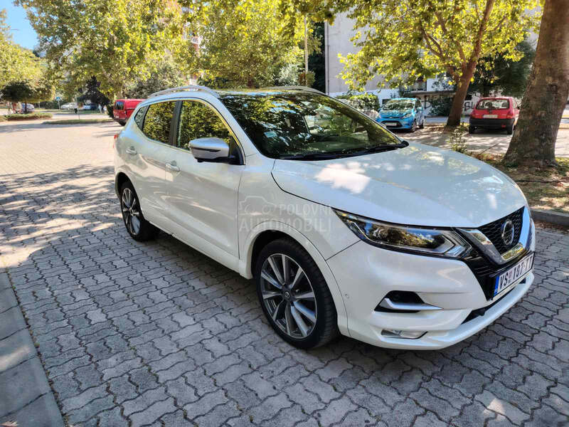 Nissan Qashqai 1.3DiG TDCT 160Tekna