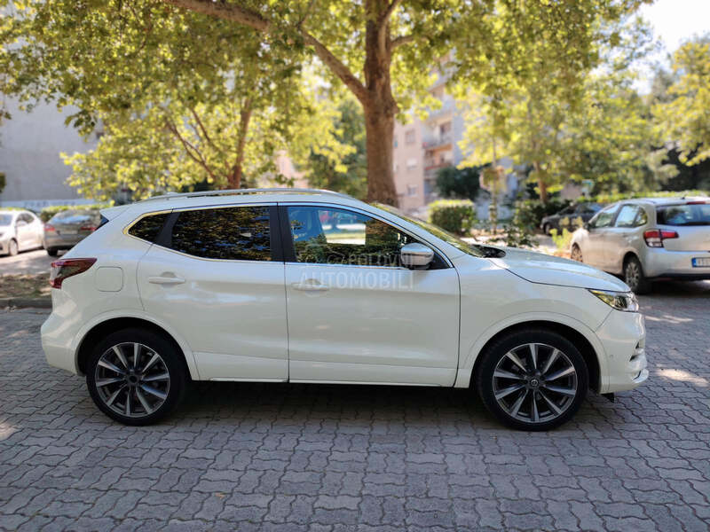 Nissan Qashqai 1.3DiG TDCT 160Tekna