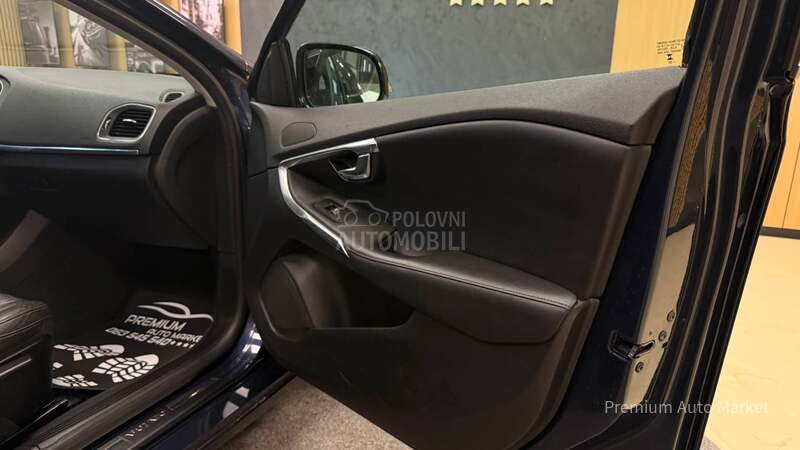 Volvo V40 //1.6 D2//KAM/FUL//