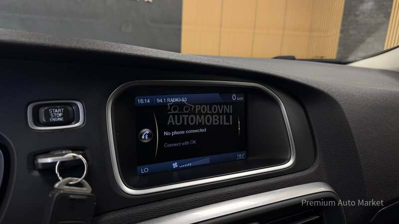 Volvo V40 //1.6 D2//KAM/FUL//