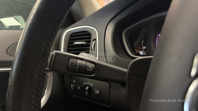 Volvo V40 //1.6 D2//KAM/FUL//