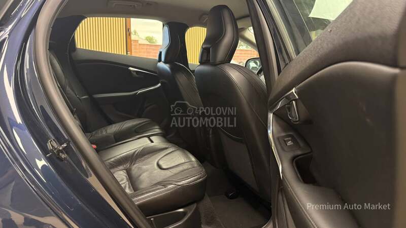 Volvo V40 //1.6 D2//KAM/FUL//
