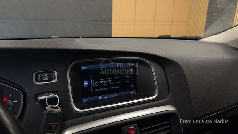 Volvo V40 //1.6 D2//KAM/FUL//