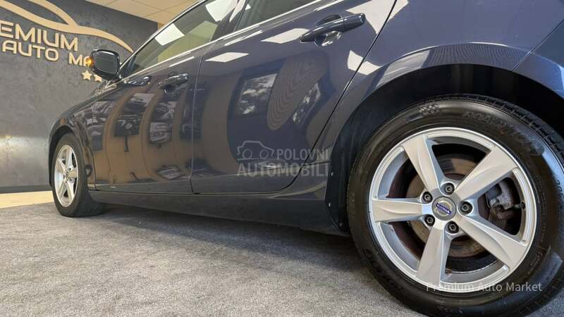 Volvo V40 //1.6 D2//KAM/FUL//