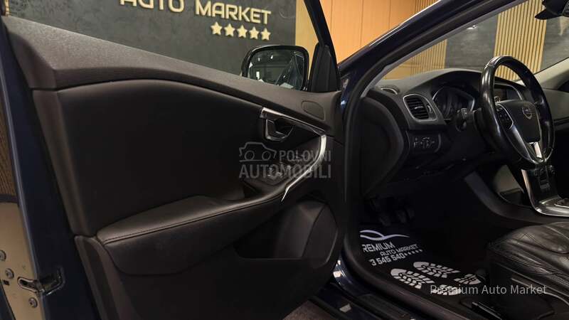Volvo V40 //1.6 D2//KAM/FUL//