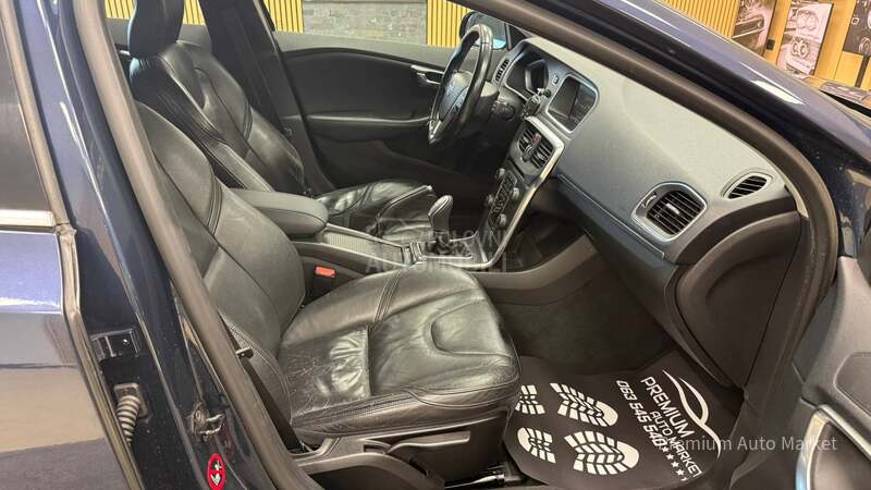 Volvo V40 //1.6 D2//KAM/FUL//