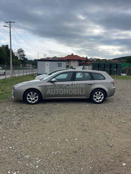 Alfa Romeo 159 