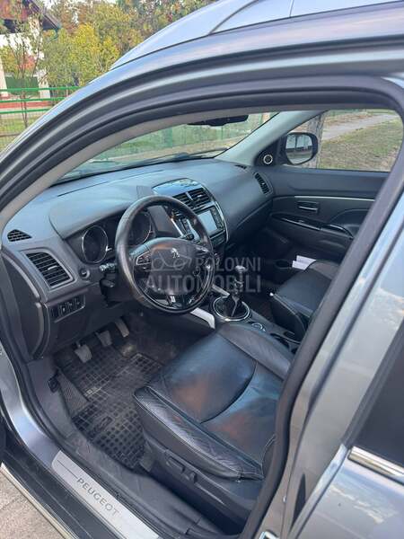 Peugeot 4008 1.6 Allure LED 4x4