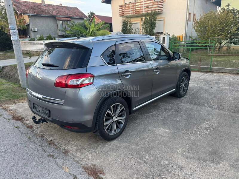 Peugeot 4008 1.6 Allure LED 4x4