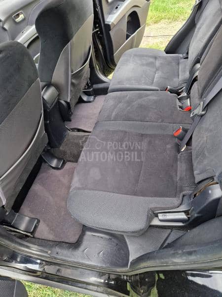 Mitsubishi Outlander 2.0 Intense